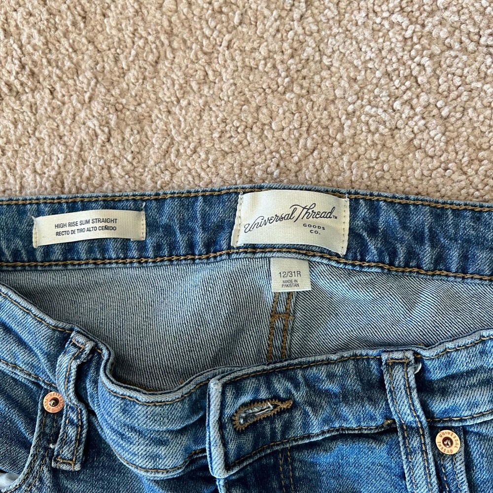 Universal Thread High Rise Jeans - Light Blue - Picture 4 of 4